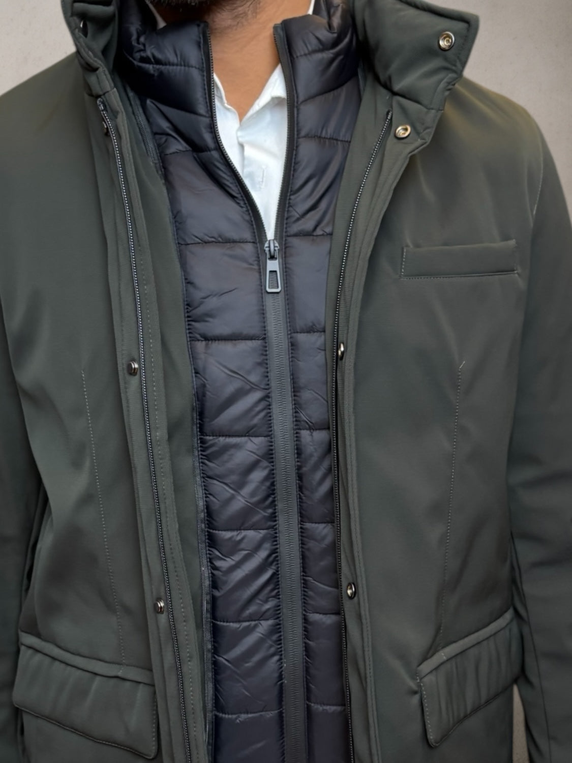 Morning Coat con cappuccio blu scuro