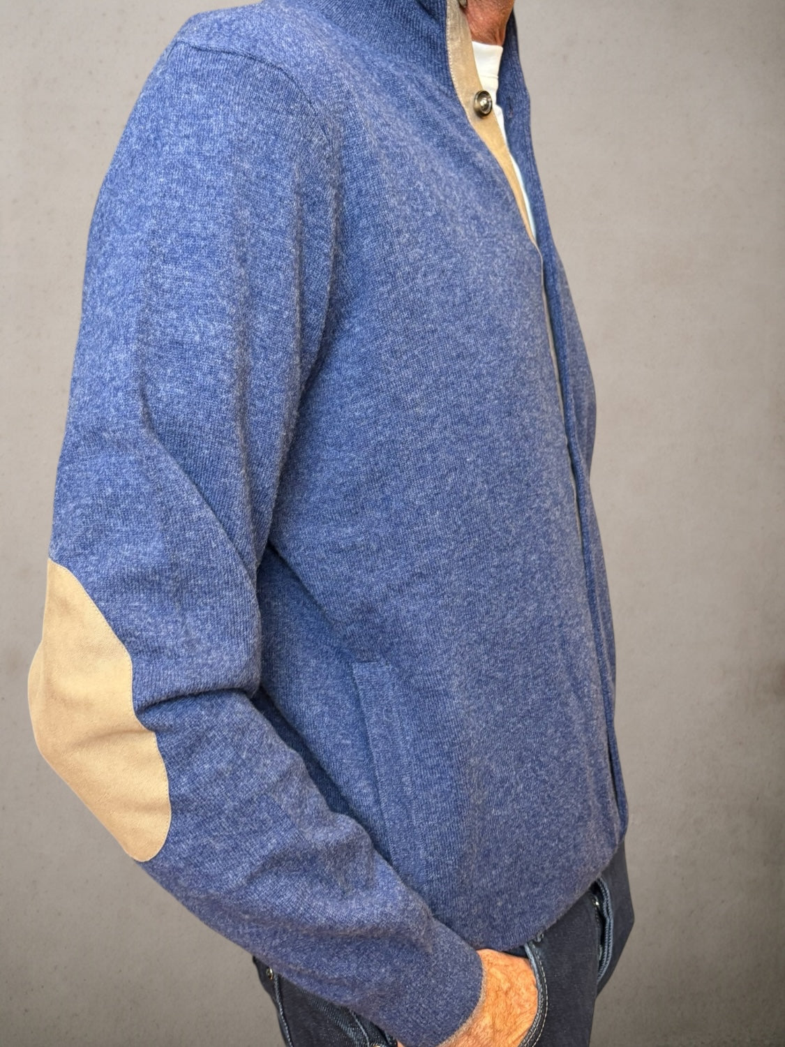 Dave Merino’s Light Blue Cardigan Buttons