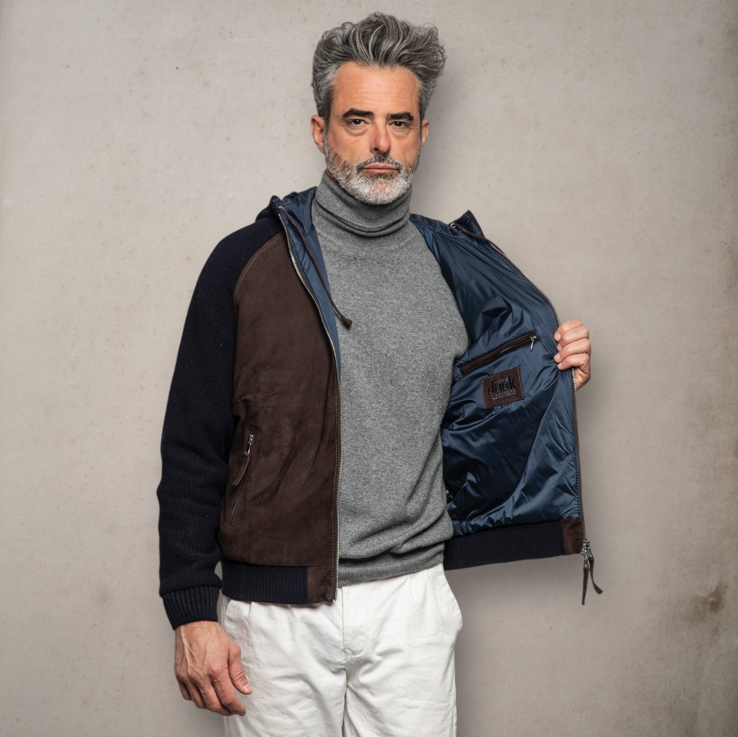 Giacca in pelle scamosciata marrone e tessuto blu navy