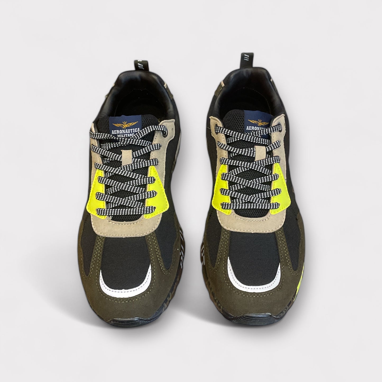 Sneakers Running   Black  and Fluo Yellow